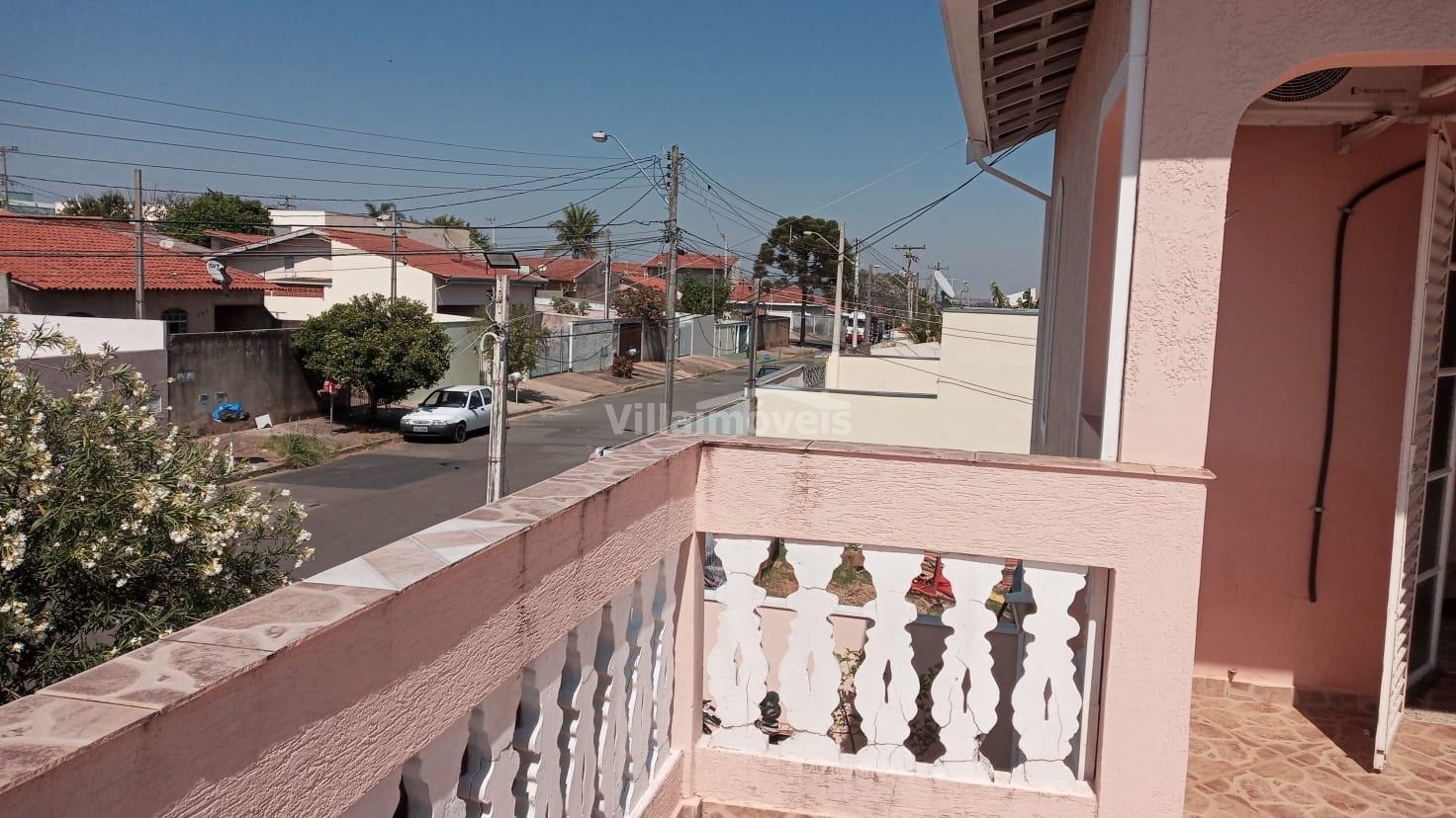 Casa Padrão para Venda em Parque Jambeiro Campinas-SP